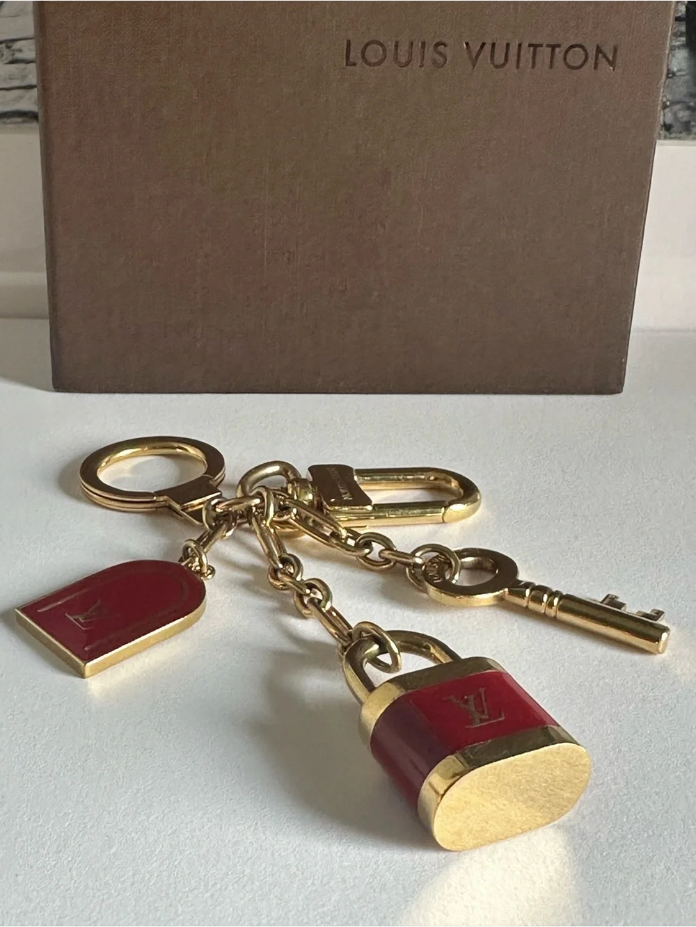 Authentic Louis Vuitton Red Enamel Lock Key Bag Charm Keychain Full Set